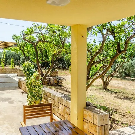 Teacher's Pebble House *